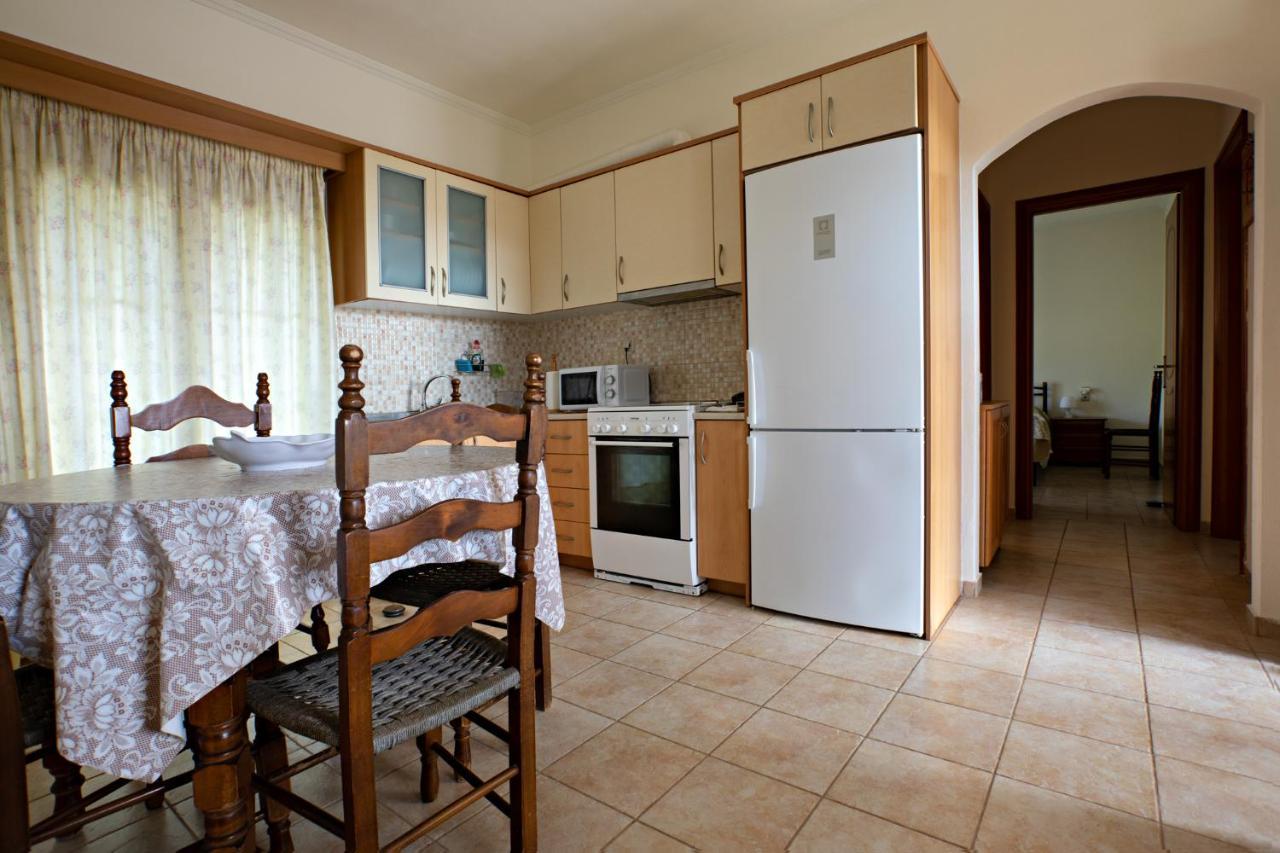 Nikki'S Family Apartments Sívota Dış mekan fotoğraf