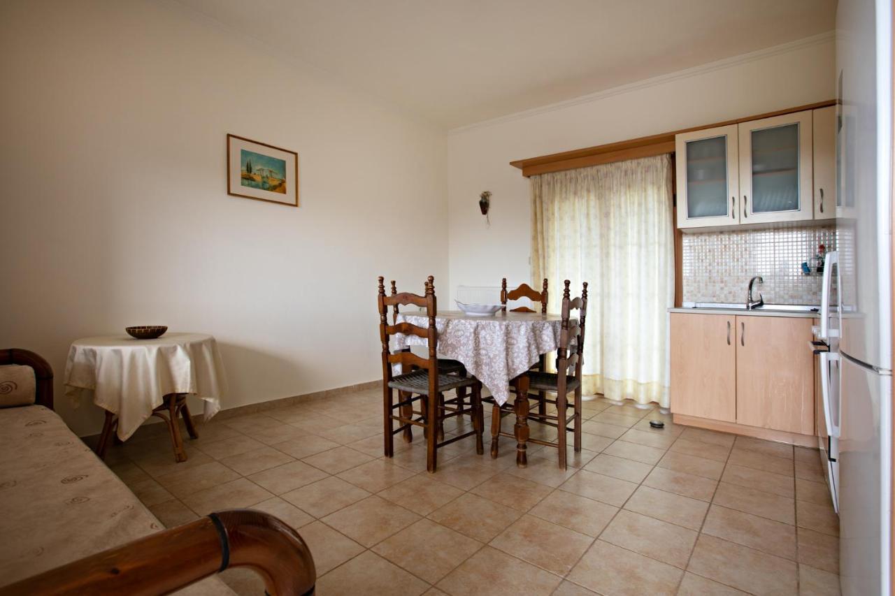 Nikki'S Family Apartments Sívota Dış mekan fotoğraf